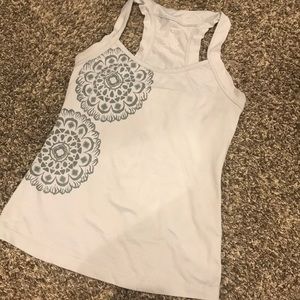 Women’s workout tank top
